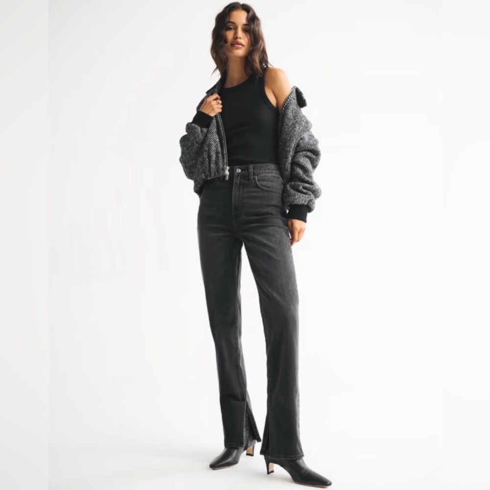 Abercrombie & Fitch Ultra High Rise 90s Straight Jean
